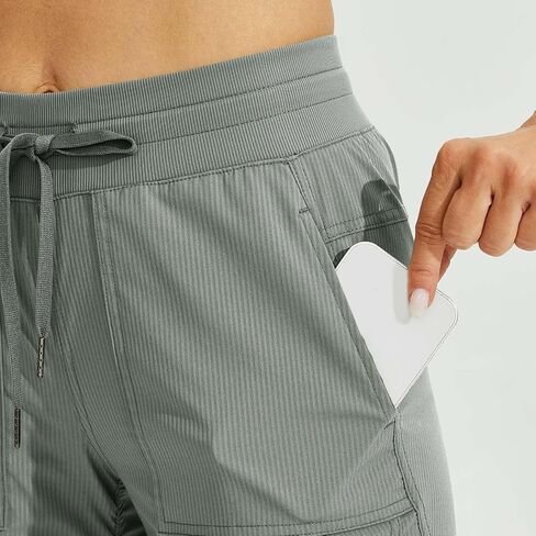 Womens Athletic Capri Pants Side Luched Capris تمرينات خفيفة الوزن يركض الركض مع جيوب in Kuwait