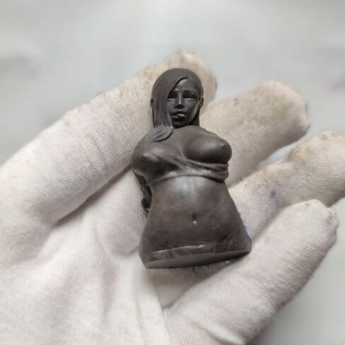Brass Binding Naked Female Bust Body Art Miniatures Statue,Metal Woman Sculpture Desktop Paperweight Car Decoration Collectible Figurines in Saudi Arabia