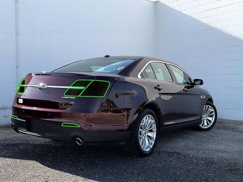 Rvinyl Tail Light Pre Cut Film Tint Kit in Blackout Smoke متوافق مع Ford Taurus 2013-2019 - ظهورات لاصقة in Saudi Arabia