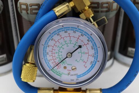 R290, 3 cans and Brass Charging Gauge/Hose in Saudi Arabia