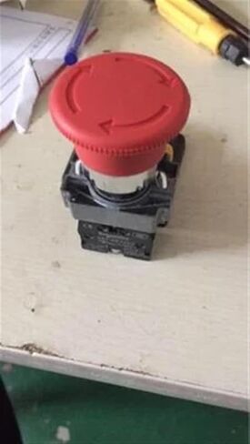 Mushroom Head Emergency Stop Button XB2BS542C Rotary Reset 1 Normally Closed Emergency Stop Switch 22mm Metal Emergency Stop in Saudi Arabia
