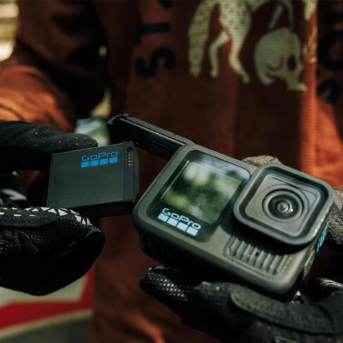 كاميرا GoPro HERO10 باللون الأسود، مقاومة للماء، فيديو 5.3K60/4K، حزمة بث مباشر 1080 بكسل مع مجموعة ملحقات Froggi Extreme Sport 40-PC، بطاقة microSD سعة 64 جيجابايت in Kuwait