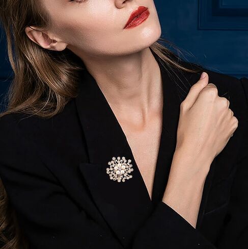 Fashion Pearl Floral Brooch Pin for Women Girls Wedding Party Banquet Bridal Jewelry in Kuwait