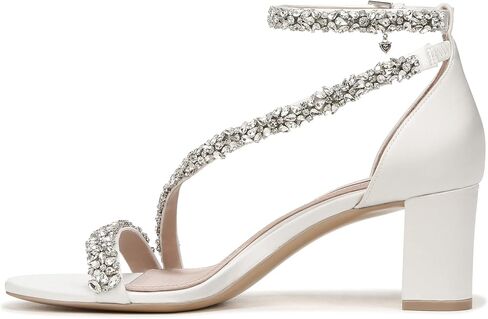 Naturalizer Pnina Tornai Ahava in Saudi Arabia