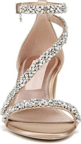 Naturalizer Pnina Tornai Ahava in Saudi Arabia