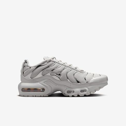 Nike Air Max Plus Big Kids' Shoes (CD0609-409, Thunder Blue/Football Grey/White/Photo Blue) Size 4.5 in Saudi Arabia
