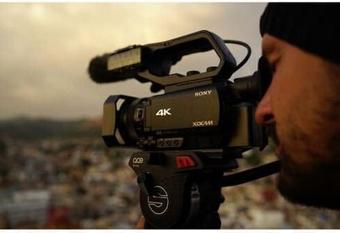 كاميرا الفيديو Sony PXW-Z90V 4K HD المدمجة NXCAM (متجددة) in Saudi Arabia