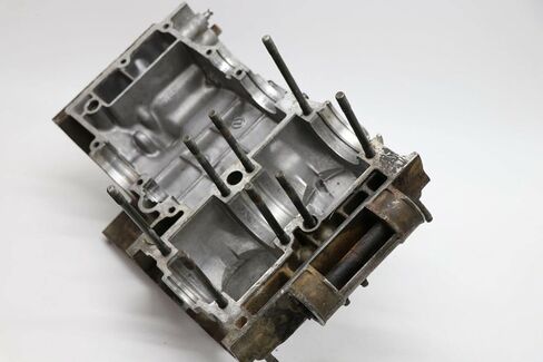 Vito's 8 x Case STUDS for fits Yamaha Banshee Crankcase Top Bottom 1987-2006 in Kuwait