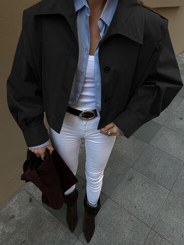 معاطف الخندق المقطوع من جرس الخندق المقطوع أسفل السترات القصيرة ، سقوط طية صدر السترة غير الرسمية in Kuwait