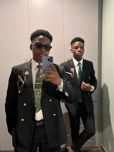 Mens Suit for Wedding 2 Piece Slim Fit Double Breasted Suits Men Tuxedo for Men V Neck Formal Business Suits for Party in Saudi Arabia