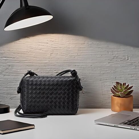 Woven Crossbody Bags for Women: Vegan Leather Handbag - Handwoven Small Purse - Trendy Shoulder Bag in Kuwait