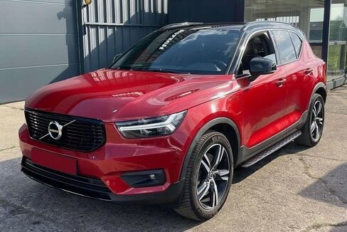 2PCS Running Boards for Volvo XC40 2018-2026 Side Steps Complete Kit Car Nerf Bar New Upgrade Black Panel with Anti-Slip Particles(for Dedicated Vehicles only) in Saudi Arabia