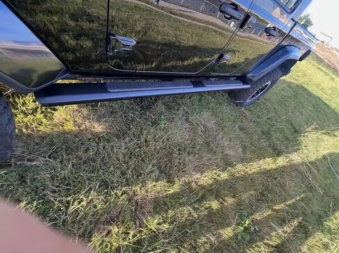 2PCs تشغيل لوحات Jeep Wrangler JK 4Door 2007-2017 خطوات جانبية كاملة من Carf Bar NERF LANDGER NEW مع جزيئات مضادة للانزلاق (للمركبات المخصصة فقط) in Saudi Arabia