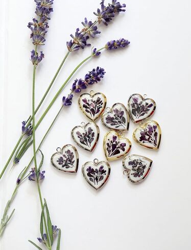 Handmade Dried Pressed Flower Heart Shaped Photo Locket Pendant Necklace in Kuwait