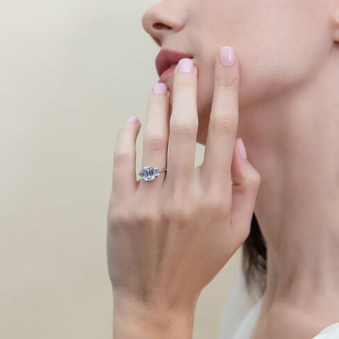 Berricle Sterlling Silver 3 Stone Promise Breatherning خواتم الزفاف لها ، 2.1 قيراط خطوة Emerald قطع الزركونيا CZ حلقة in Saudi Arabia