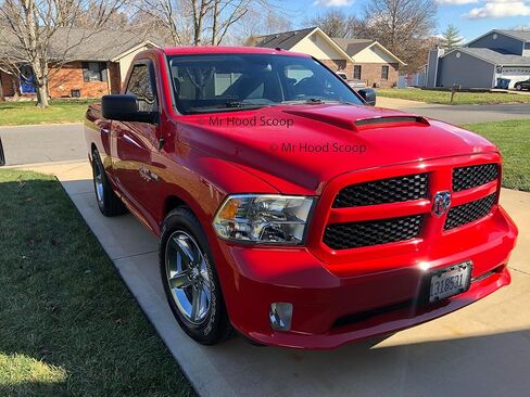 مغرفة غطاء محرك السيارة غير مصممة تناسب دودج رام 1500 سنة 2002-2018 السيد هود سكوب HS009. (وليس غطاء محرك السيارة). in Kuwait