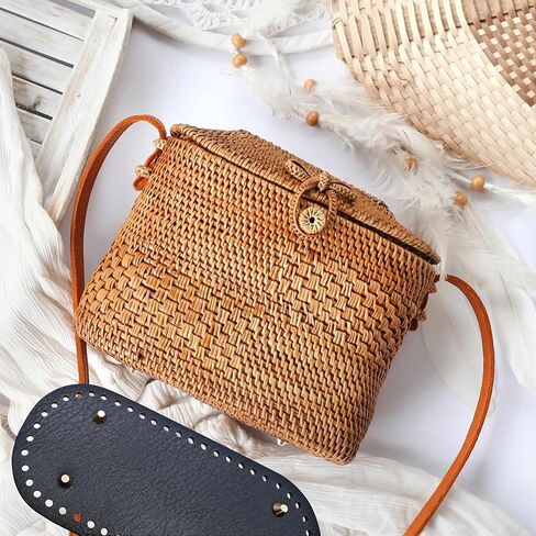 قطعتان من حقيبة الكروشيه السفلية، قاعدة محفظة كروشيه، وسادة قاعدة سفلية لحقيبة جلدية من البولي يوريثان، أكياس حياكة طويلة بيضاوية الشكل للأظافر، وسادة سفلية للحقيبة DIY لحقيبة اليد، وحقائب الكتف، وصناعة المحفظة in Kuwait