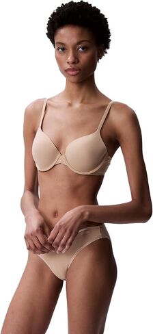 Calvin Klein للسيدات مناسبة تمامًا صدرية تي شيرت مبطنة برفق مع لمسة ذاكرة in Saudi Arabia