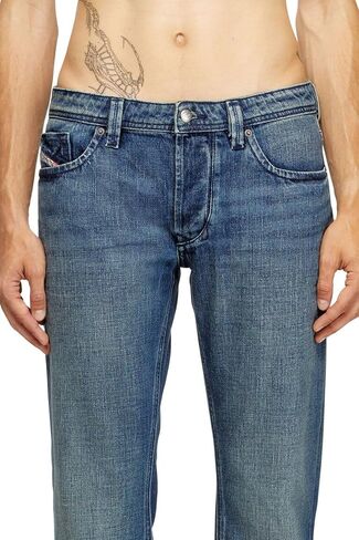 Diesel 1985 Larkee Regular Jeans in Saudi Arabia