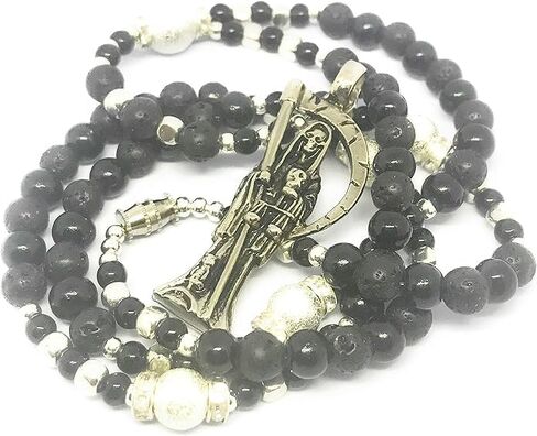 الحمم الحمم البركانية في الموت المقدس. Rosario de la Santa Muerte Con Piedras de Lava. in Saudi Arabia