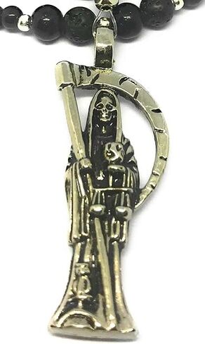 الحمم الحمم البركانية في الموت المقدس. Rosario de la Santa Muerte Con Piedras de Lava. in Saudi Arabia