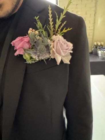 جيب بوتونيير الأكمام البلاستيكية ، وحامل مربع الجيب شبه الجيب boutonniere corsage لوازم العريس العريس ، والحفلة ، والوطن ، يناسب جيب صدر سترة بدلة (زهور غير مشمولة) in Saudi Arabia