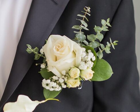 جيب بوتونيير الأكمام البلاستيكية ، وحامل مربع الجيب شبه الجيب boutonniere corsage لوازم العريس العريس ، والحفلة ، والوطن ، يناسب جيب صدر سترة بدلة (زهور غير مشمولة) in Saudi Arabia