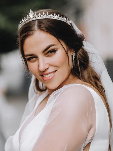 Sweetv Princess Tiaras for Women ، Gold Crystal Crown لعيد الميلاد ، عصابات الزفاف للعروس ، راينستون تايرا أغطية الشعر ملحقات الشعر ل Quinceanera Pageant Prom in Saudi Arabia