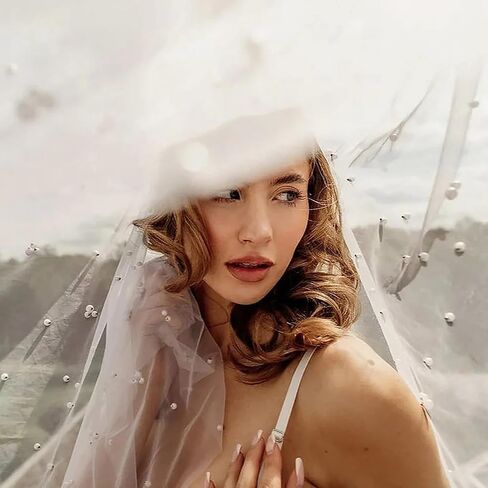 Short White Pearl Wedding Veil‌, Bride to Be Veil for Bridal Shower, Bridal Bachelorette Party Accessories for Women in Kuwait