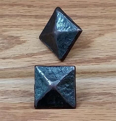 Pyramid Clavos, 1 1/8 Inch X 1 1/8 Inch Aged/Distressed Look, Black Finish, 10 Pack in Kuwait