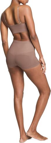 أصول Spanx ، Bralette in Saudi Arabia