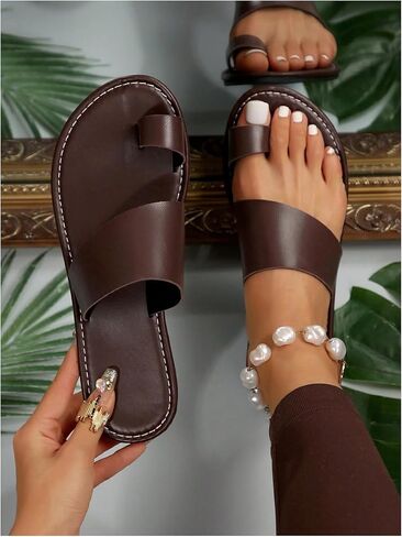 OYOANGLE Women's Toe Ring Open Toe Flat Sandals Strappy Solid Non Slip Outdoor Beach Slides Slippers in Kuwait