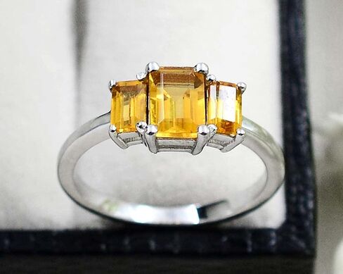 925 Sterling Silver Natural 7 × 5 مم من السترين الأصفر المقطوع للأحجار الكريمة نوفمبر المولد ثلاثة حجارة للجنسين خاتم رائع لفيلم عيد الحب هدية in Saudi Arabia