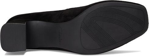Clarks Women's Fernie Court Pump in Saudi Arabia