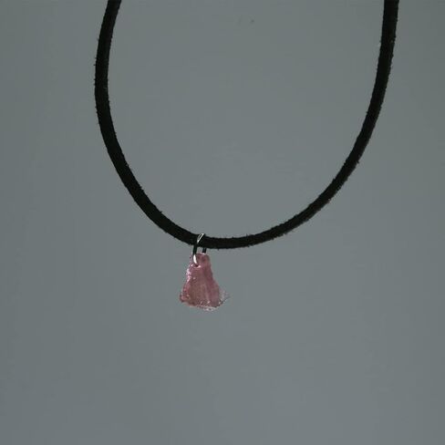 Super Tiny Pink Tourmaline Pendant Black Velvet 2mm Choker Necklace Raw Natural Crystal Gemstone Classic Sexy Rock Handmade Bohe Women Slim Dainty Accessories in Saudi Arabia