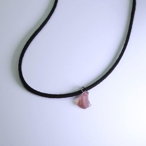 Super Tiny Pink Tourmaline Pendant Black Velvet 2mm Choker Necklace Raw Natural Crystal Gemstone Classic Sexy Rock Handmade Bohe Women Slim Dainty Accessories in Saudi Arabia