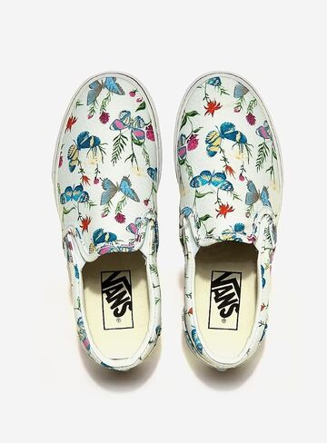 Vans Classic Slip-On Men's Shoes in Saudi Arabia