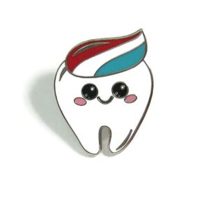 Tooth Pin, Cute Tooth Enamel Pin, Dental Pin, Funny Dentist Enamel Pin, Dental Assistant Dental Hygienist Pin, Cute Cartoon Tooth Pin, Gifts for Dental Professionals, Odontologist Profession Pin