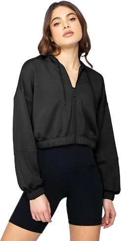 سترة بقلنسوة 90 درجة بواسطة Reflex للسيدات من القطيفة بسحاب أمامي in Kuwait