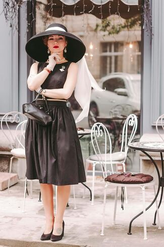 Women's Adjustable Black Wide Brim Wool Hat - Audrey Hepburn-Inspired Old Money Fashion Statement Hat (One-Size) in Saudi Arabia
