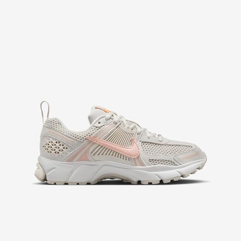 Nike Fomero 5 Big Kids 'Shoes (HF6998-003 ، Phantom/Light Orewood Brown/White/Echo Pink) in Saudi Arabia