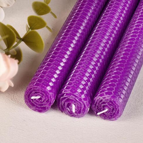 شموع Konni Purple Beeswax Taper ، 0.87 بوصة × 7.87 بوصة مدفوعة يدويًا ، غير معقولة ، لا تدخن ، وقت الحرق الطويل ، القمة المسطحة (حزمة 3) ، لحفلات الزفاف ، وحفلات العشاء ، والمنتجعات ، والديكور المنزلي in Kuwait