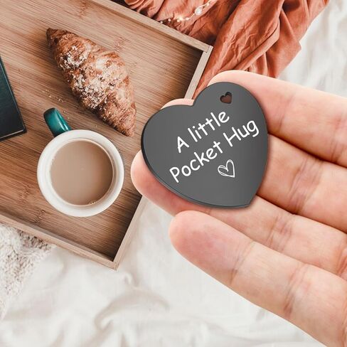 Lasimfa Pocket Hug تعرف دائمًا أنك محبوب من الفولاذ المقاوم للصدأ باللون الأسود على الوجهين على شكل قلب مع حقيبة جلدية هدية عيد الميلاد للأصدقاء والأزواج والابنة in Kuwait