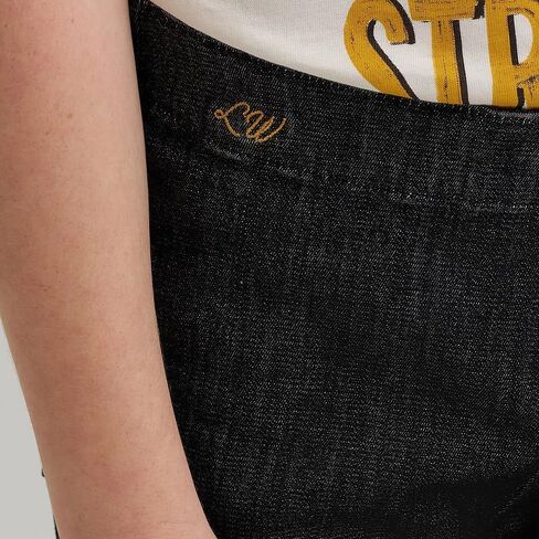 Wrangler X Girls 'Lainey Wilson سحب على Bell Bottom Jean - غسل الأسود in Saudi Arabia