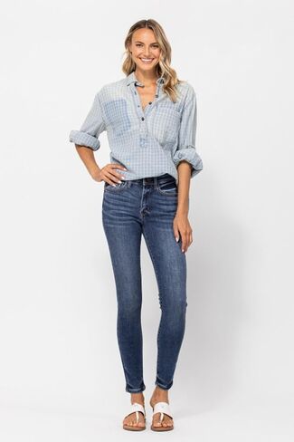 Judy Blue Classic Mid Rise Skinny Jeans for Women Handsand Comfortable Cotton Denim Pants-82252 in Saudi Arabia