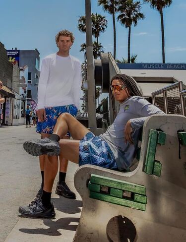 Maui Motion Long Suge Sun Shirts for Men | 50+ حماية UPF النسيج الرطوبة الفتل المصممة للراحة اليومية in Kuwait