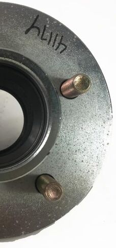 ST-UFP41174 الزنك مطلي بالمدخل المحور 5 على 4-1/2 "نمط الترباس in Saudi Arabia