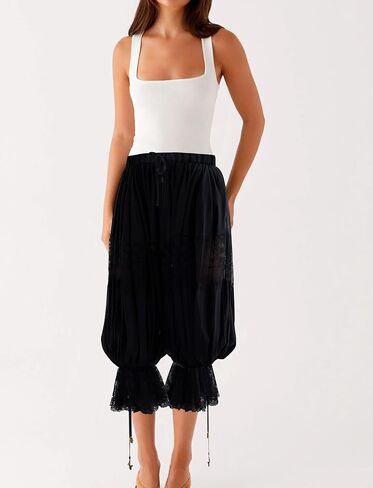 Lace Long Bloomer Pants for Women Y2K Ruffle Victorian Pantaloons Pettipants Slip Pants Capri Pajama Bottoms in Saudi Arabia