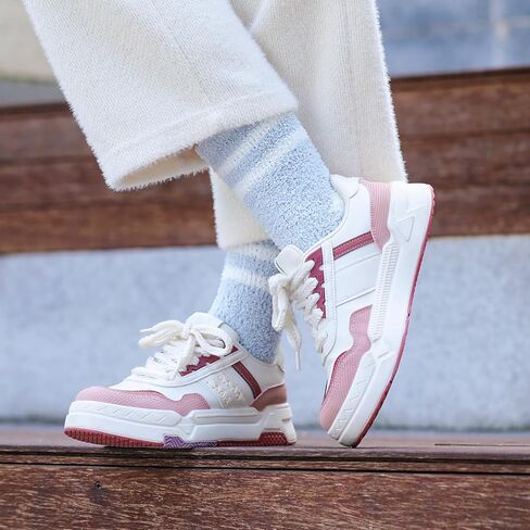 Fuzzy Socks for Women - 5 Pair Fuzzy Socks with Grip, Cozy Slipper Socks for Women, Womens Soft Comfort of Coral Fleece in Kuwait