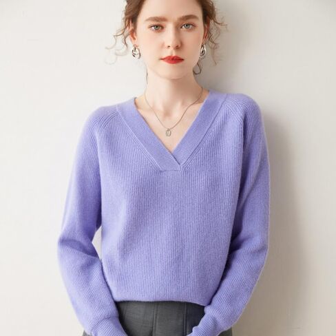 Women's Cashmere and Merino Wool Blend V Neck Sweater Lightweight Knit Sweater in Saudi Arabia